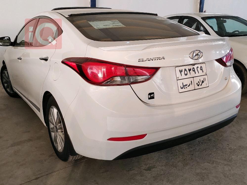 Hyundai Elantra